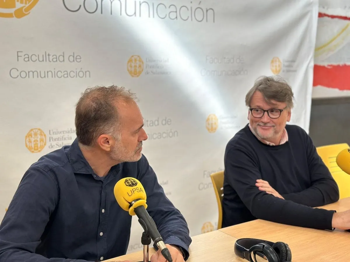 Foto 6 - La Facultad de Comunicaci&oacute;n de la UPSA acoge una exposici&oacute;n sobre 30 a&ntilde;os de infograf&iacute;a period&iacute;stica