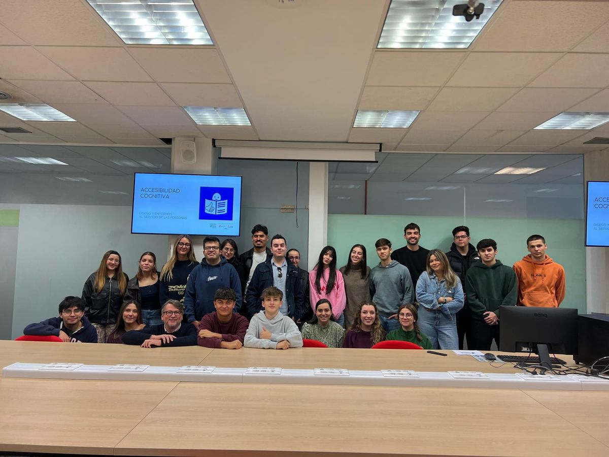 Exposición de infografía de El Mundo en la UPSA de Salamanca