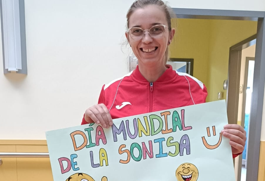 Asprodes Vitigudino celebra el Día de la Sonrisa con murales