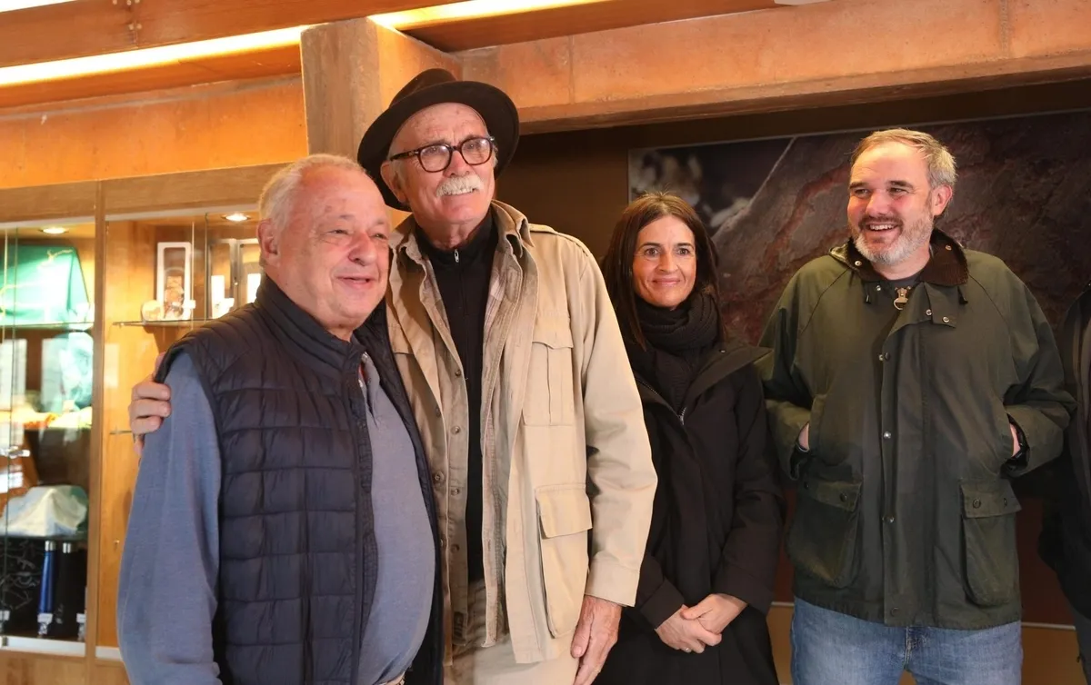 Foto 2 - Siega Verde recibe a una expedici&oacute;n de la Fundaci&oacute;n Atapuerca para intercambiar experiencias