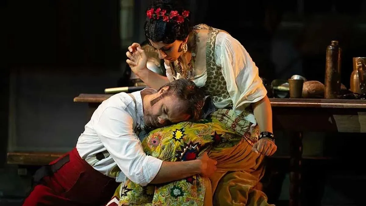 Una de las escenas de la ópera Carmen. Foto Cines Van Dyck