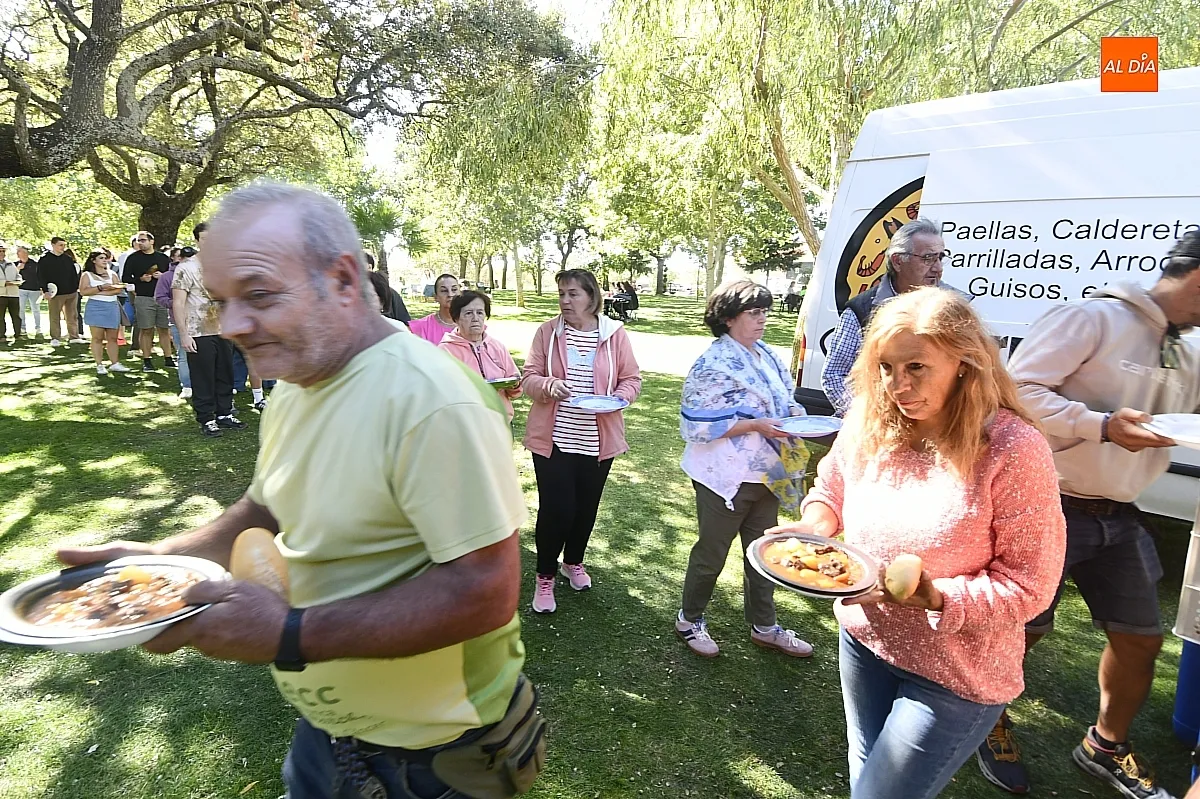 Comida popular fiestas de Alba de Yeltes/ Fotos: Adrián M.Pastor