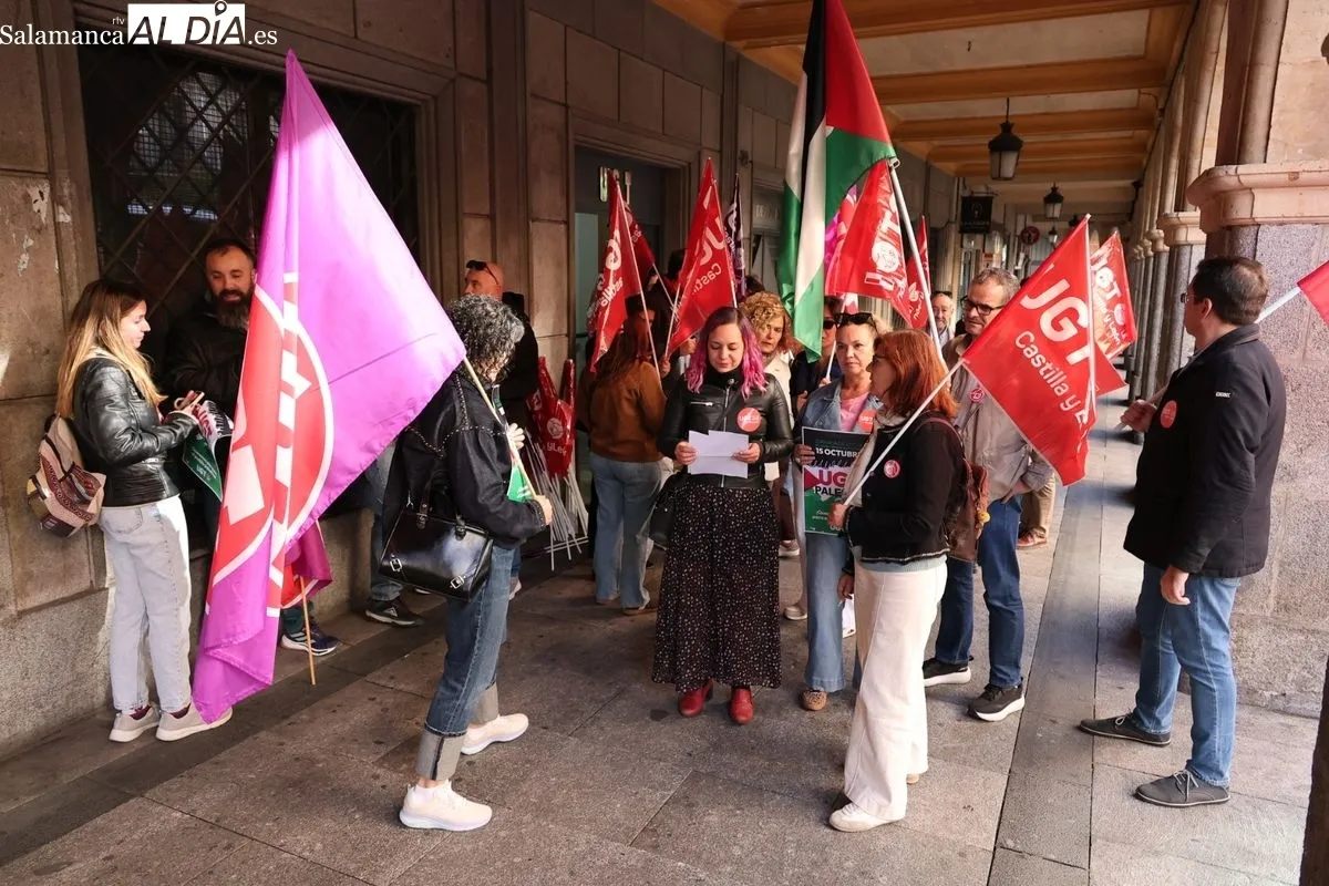 Movilización de UGT Salamanca que pide que la justicia internacional actúe por el genocidio en Gaza. Foto de David Sañudo