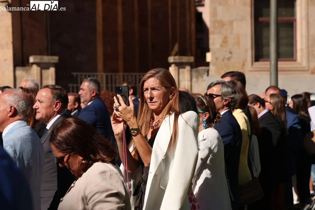 Acto del Día de la Policía Nacional en la plaza de Anaya, en Salamanca. Foto de David Sañudo