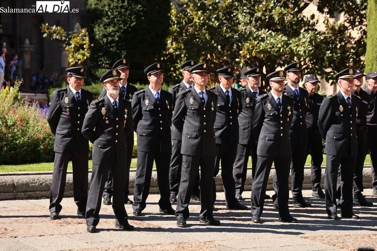 Acto del Día de la Policía Nacional en la plaza de Anaya, en Salamanca. Foto de David Sañudo