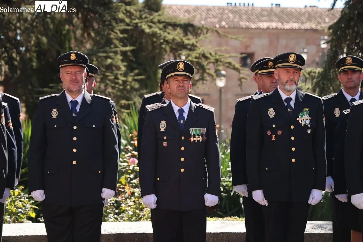 Acto del Día de la Policía Nacional en la plaza de Anaya, en Salamanca. Foto de David Sañudo