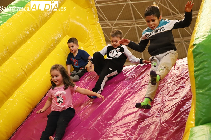 Día del Niño en Alba de Tormes: hinchables y carretones
