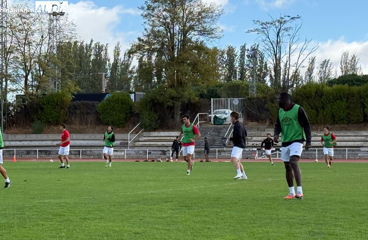 Murua y Dani Hernández, ausentes en el entrenamiento del Salamanca UDS; Jorge García se cabrea: ¡Dejemos de protestar, eso nos costó 3 puntos!