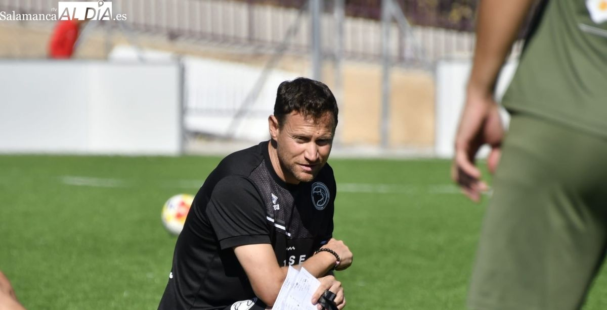 Mario Simón, sobre el ataque de Unionistas: Hay alternativas con Carlos de la Nava solo, Carlos con otro o solo un compañero arriba