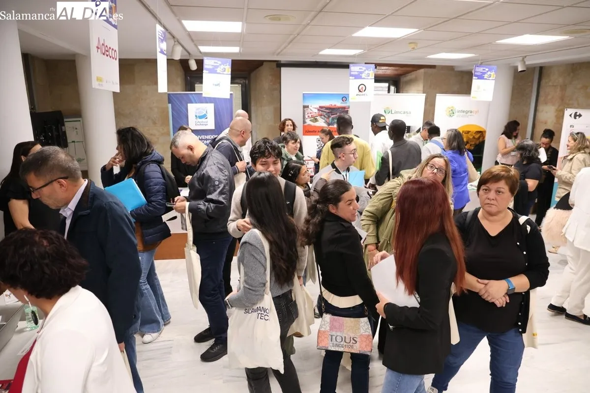 Feria de Empleo de Salamanca en la Cámara de Comercio. Foto de David Sañudo