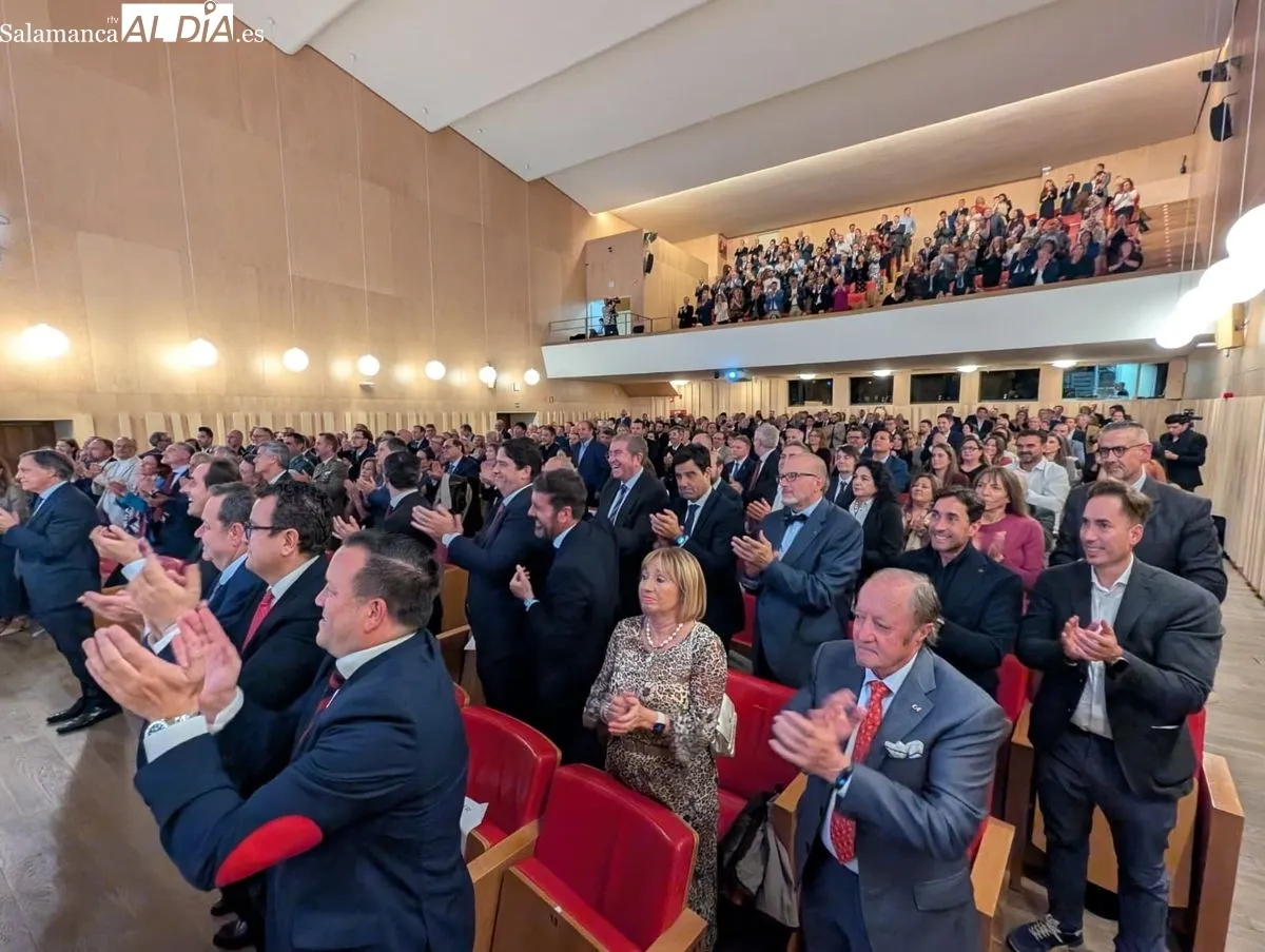 Autoescuelas El Pilar celebra sus 45 años con un emotivo homenaje a su fundador. Foto de David Sañudo