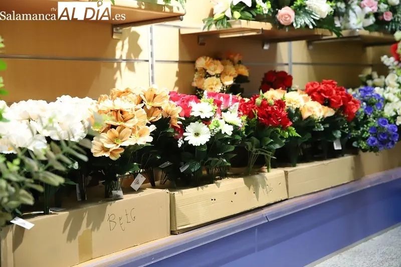Foto 4 - Regalos Cosas: flores a medida para honrar la memoria en Todos los Santos