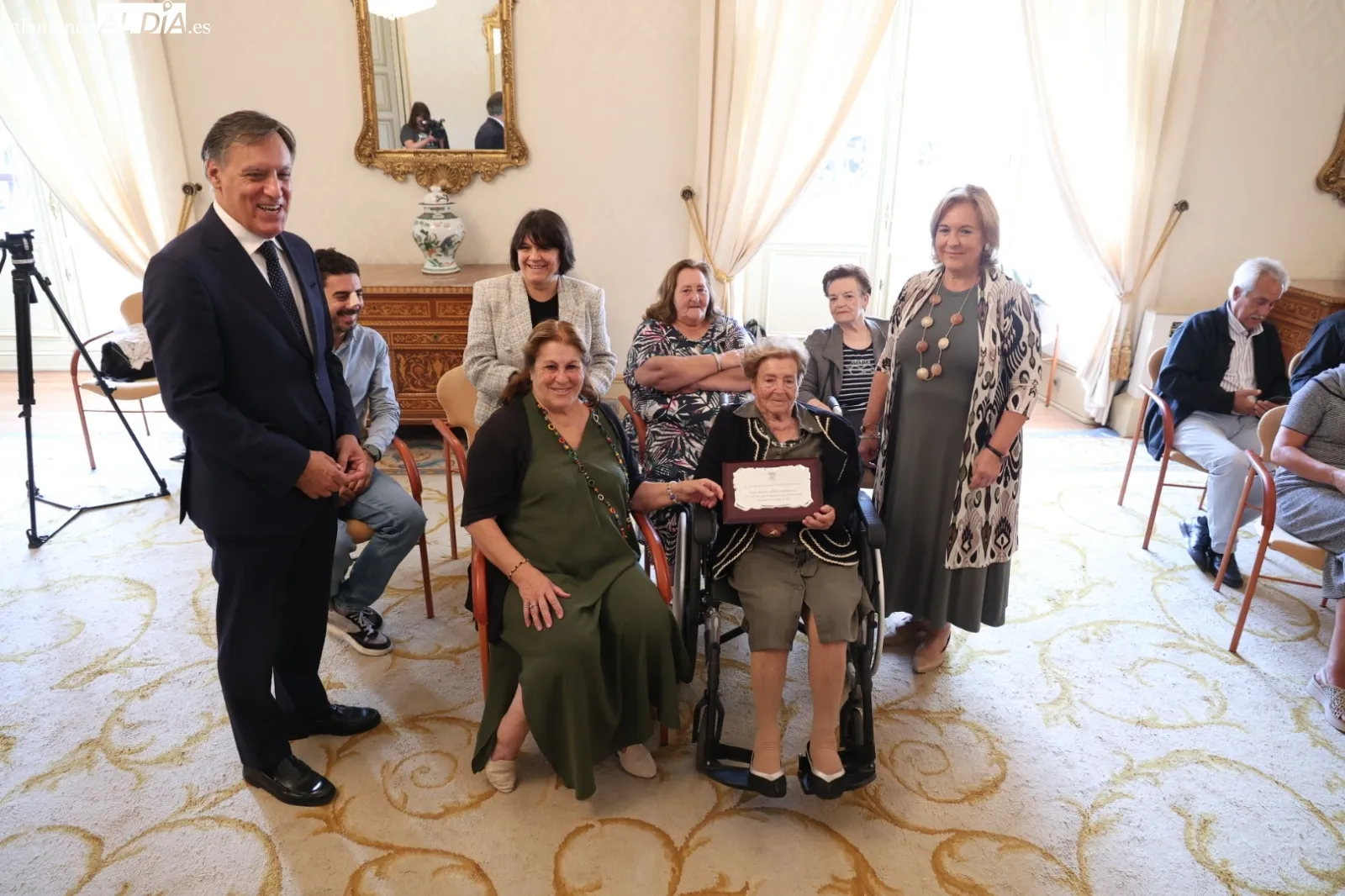 Homenaje mujeres centenarias en el Ayuntamiento de Salamanca | Fotos: David Sañudo