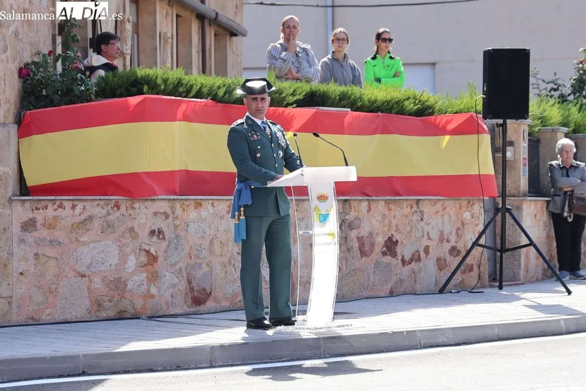 Villares de la Reina inaugura una glorieta en honor a la Guardia Civil. Foto de David Sañudo