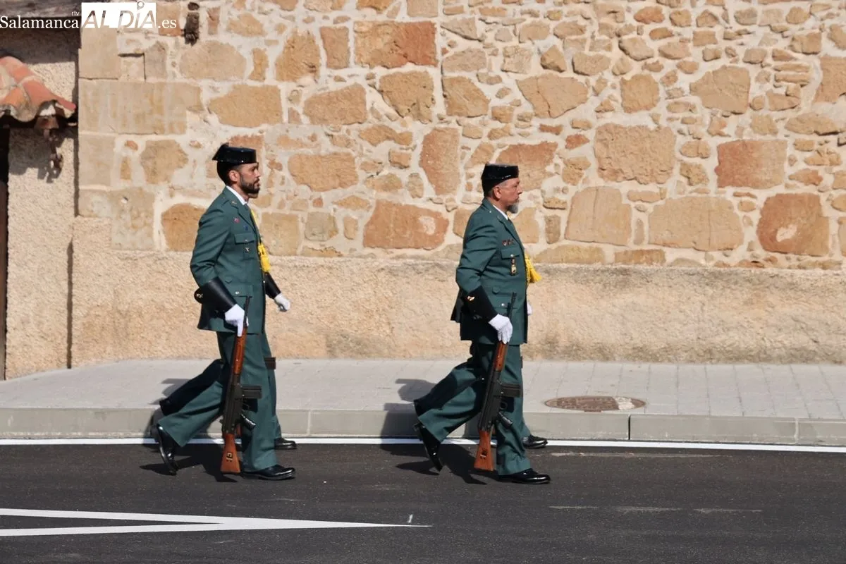 Villares de la Reina inaugura una glorieta en honor a la Guardia Civil. Foto de David Sañudo