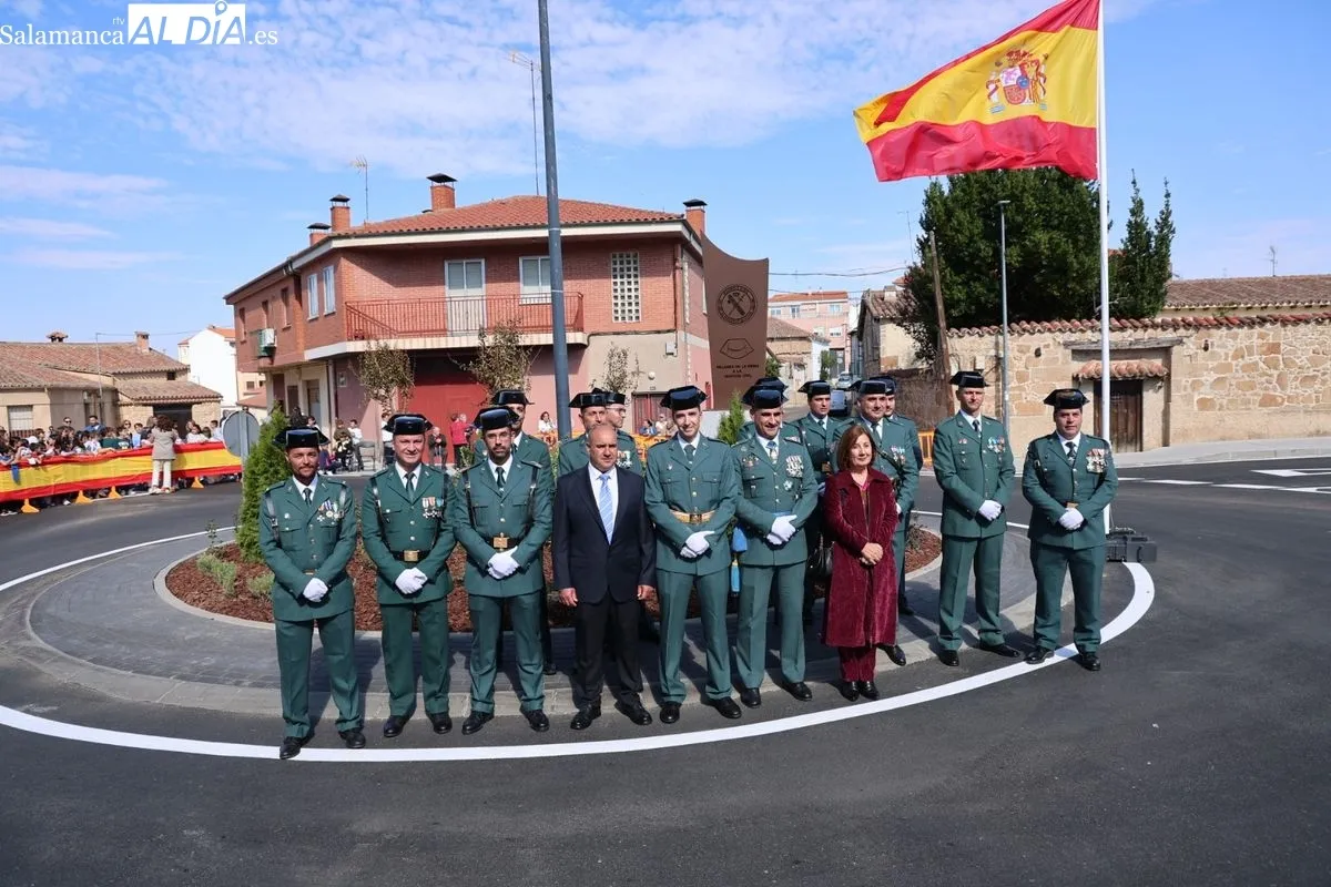 Villares de la Reina inaugura una glorieta en honor a la Guardia Civil. Foto de David Sañudo