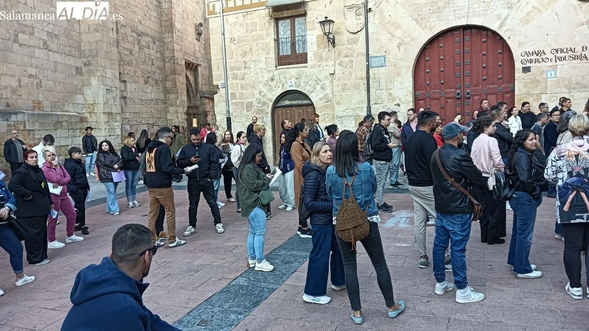 Éxito de la jornada de entrevistas exprés para conectar a 900 desempleados con el sector hostelero de Salamanca. Foto A. S.
