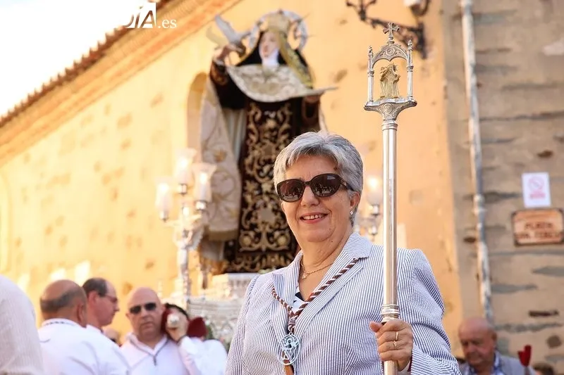 Foto 9 - Santa Teresa abandona la clausura para iniciar ocho d&iacute;as de fiesta y devoci&oacute;n en Alba de Tormes