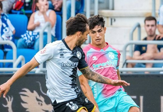 VÍDEO | Histórica victoria de Unionistas en el Heliodoro ante el líder Tenerife (0-2)