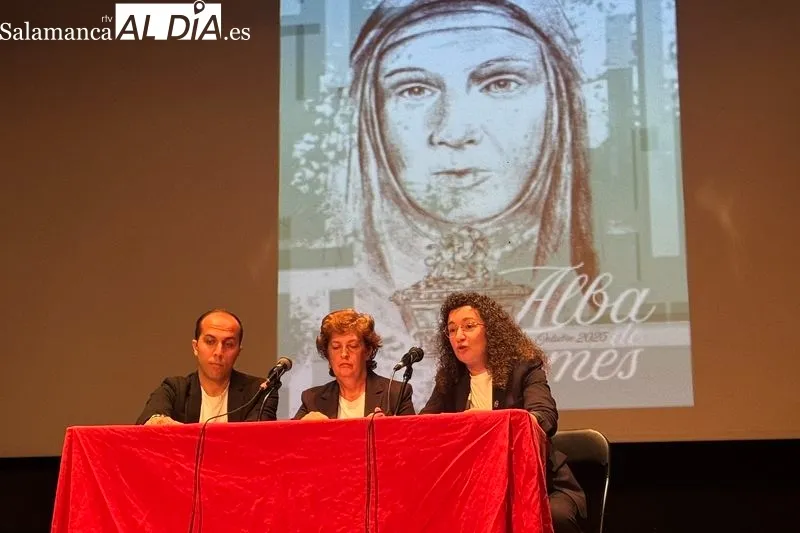 Foto 3 - La veneraci&oacute;n del cuerpo de Santa Teresa centra la presentaci&oacute;n de las Fiestas de Alba de Tormes