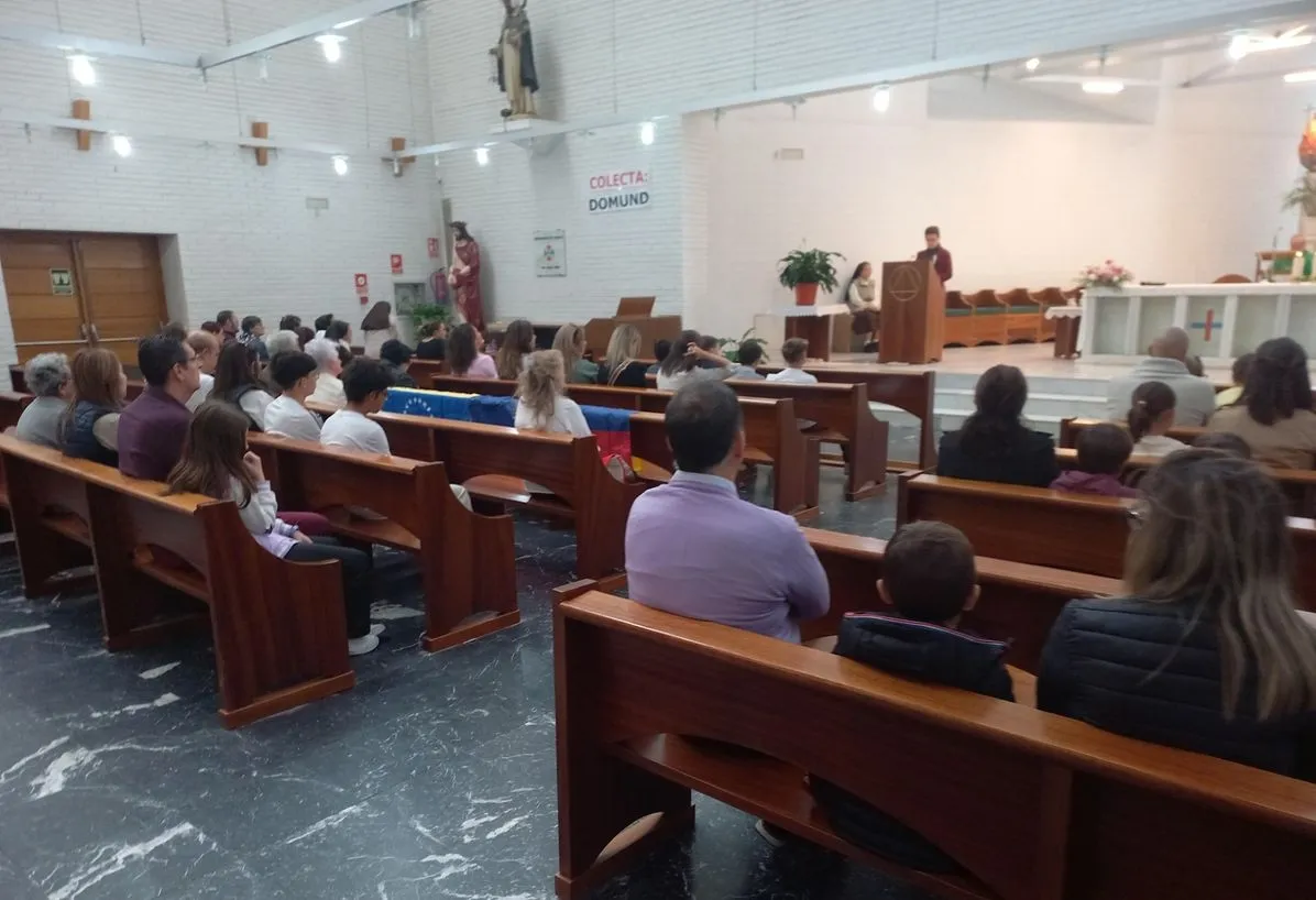 Foto 2 - La comunidad venezolana de Salamanca celebra la canonizaci&oacute;n de sus dos primeros santos