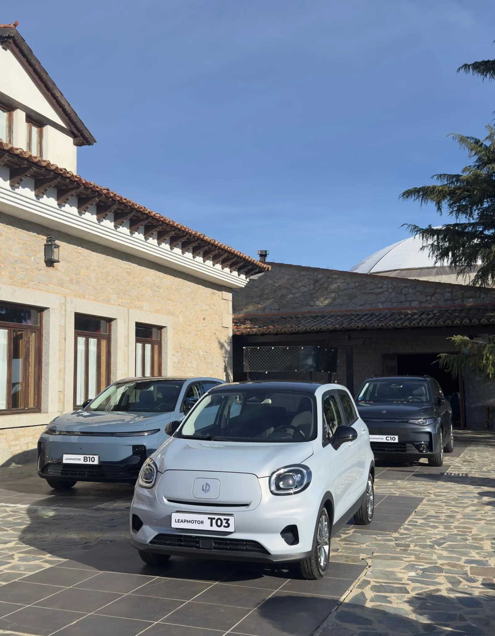 Inauguración concesionario Leapmotor 