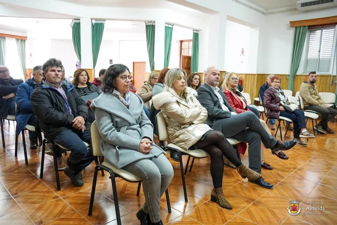 Foto 2 - Firmadas un a&ntilde;o m&aacute;s Las Mugas que reconocen los l&iacute;mites de la frontera hispanolusa