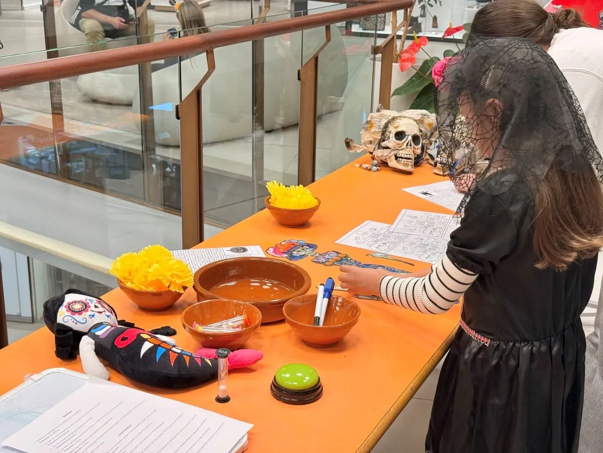 Foto 6 - FOTOS | M&aacute;s de 40.000 visitantes en el Halloween de El Tormes inspirado en el D&iacute;a de Muertos