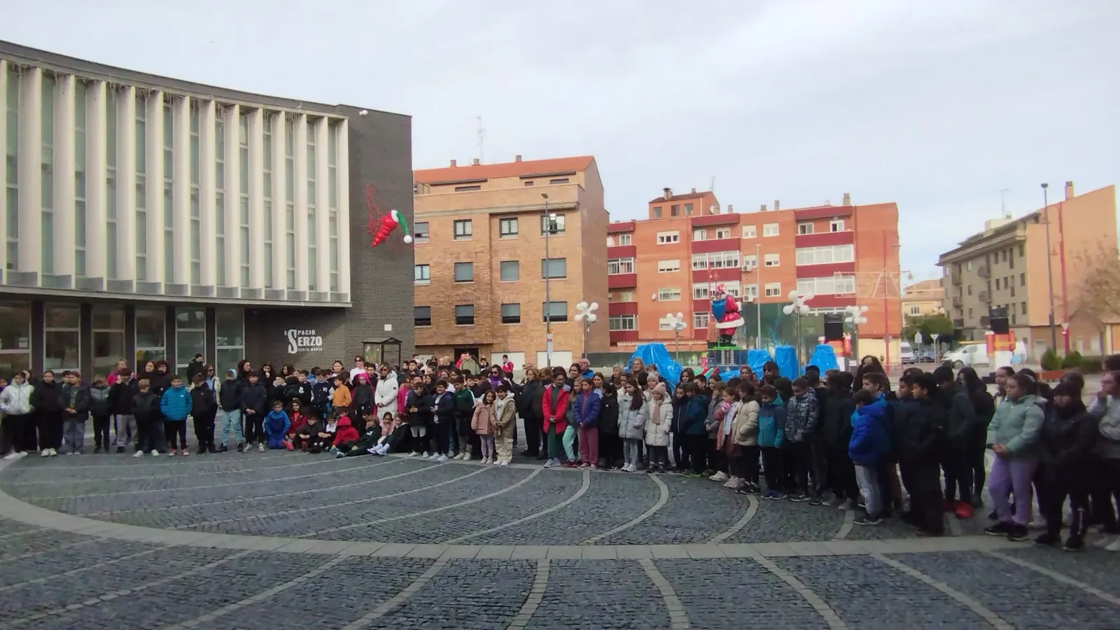Los escolares de Santa Marta alzan la voz contra la violencia de género en el manifiesto del 25N