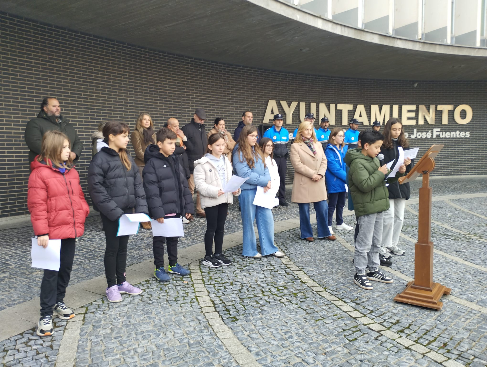 Santa Marta conmemora el 25N con la voz de sus escolares