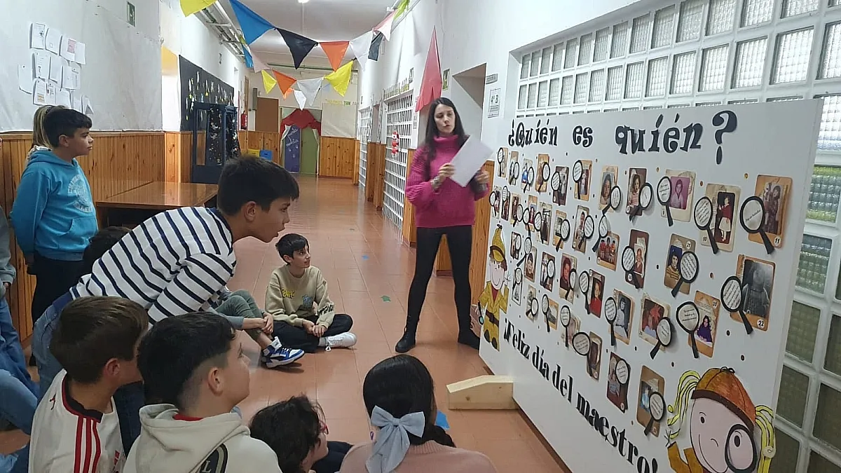 Actividades conjuntas entre alumnos, antiguas y futuras maestras del Centro