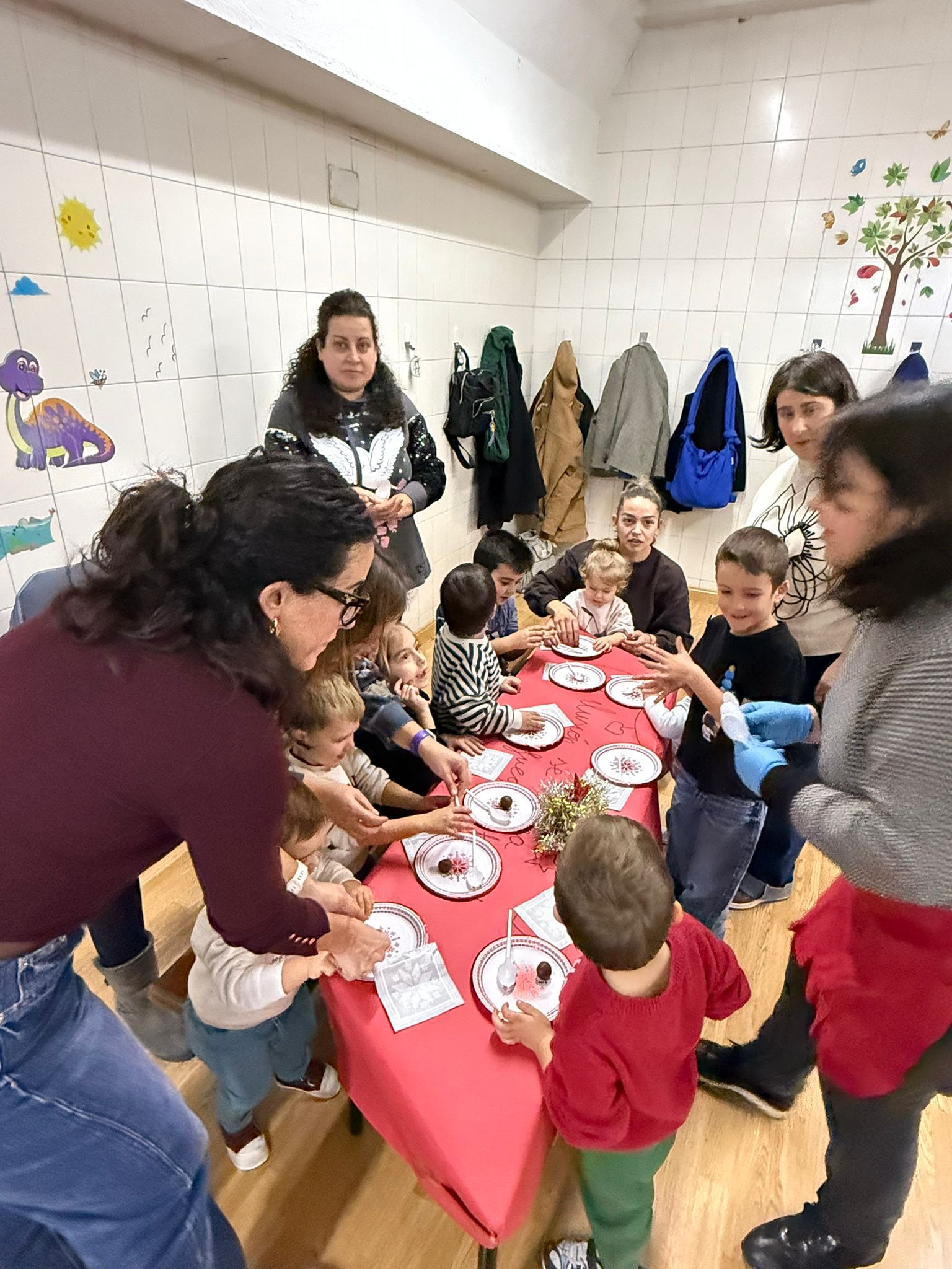 Taller de dulces para familias en el Colegio Santísima Trinidad Salamanca