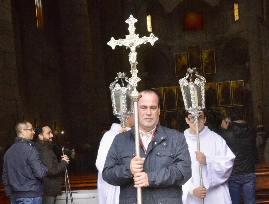 Foto 7 - Devoci&oacute;n y emoci&oacute;n en el d&iacute;a grande de Nuestra Se&ntilde;ora de las L&aacute;grimas