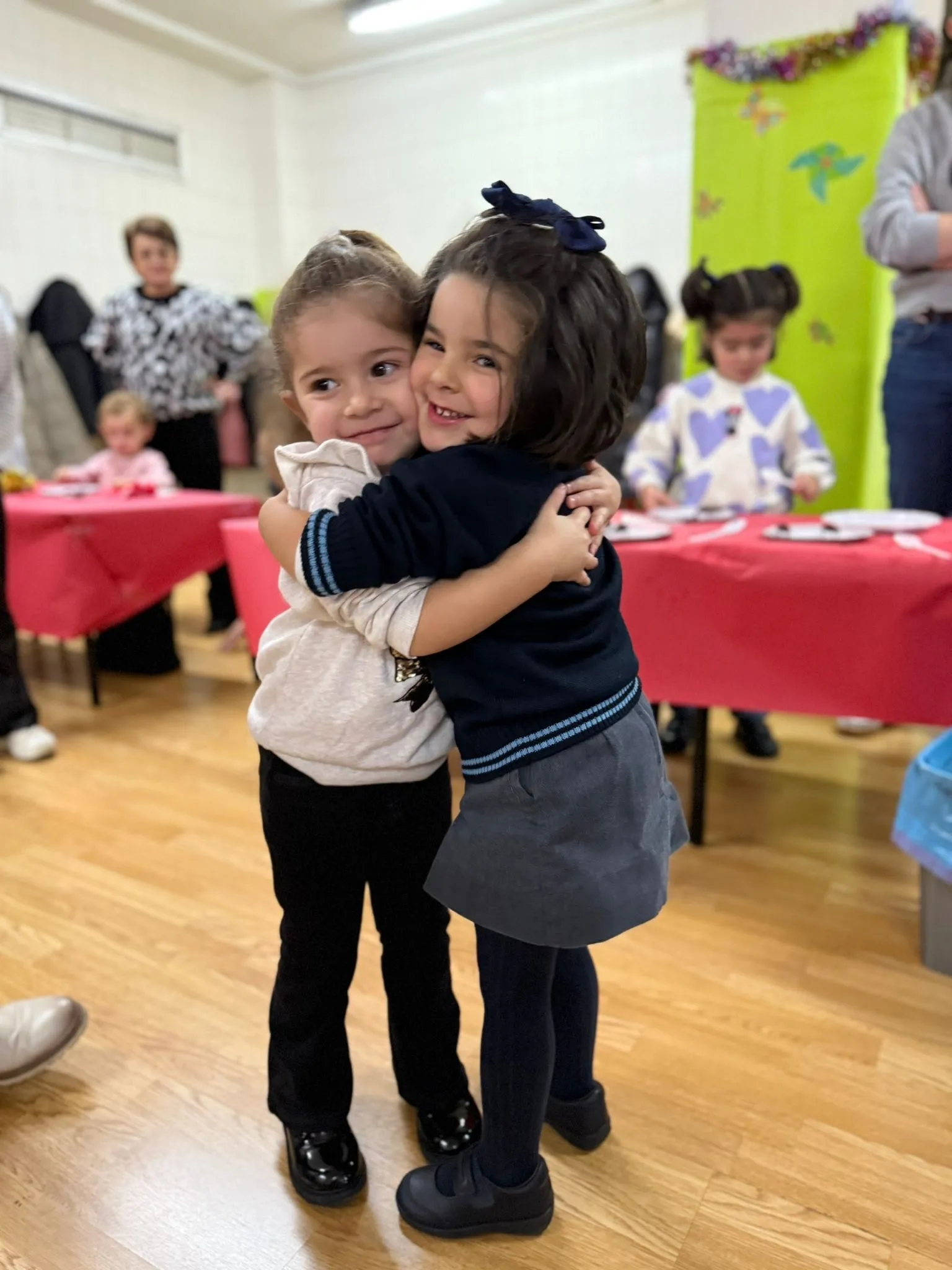 Foto 10 - El Colegio Sant&iacute;sima Trinidad celebra un taller de dulces para familias con ni&ntilde;os de 1 a 3 a&ntilde;os