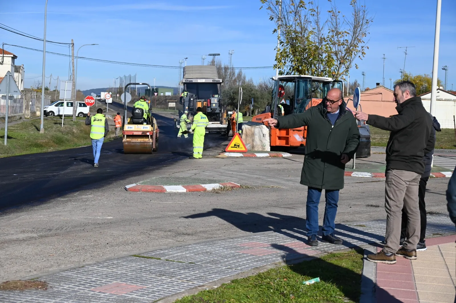 Trabajos de asfaltado en la principales vías de Ciudad Rodrigo