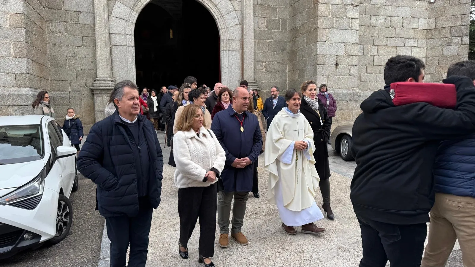 Foto 3 - Devoci&oacute;n y emoci&oacute;n en el d&iacute;a grande de Nuestra Se&ntilde;ora de las L&aacute;grimas