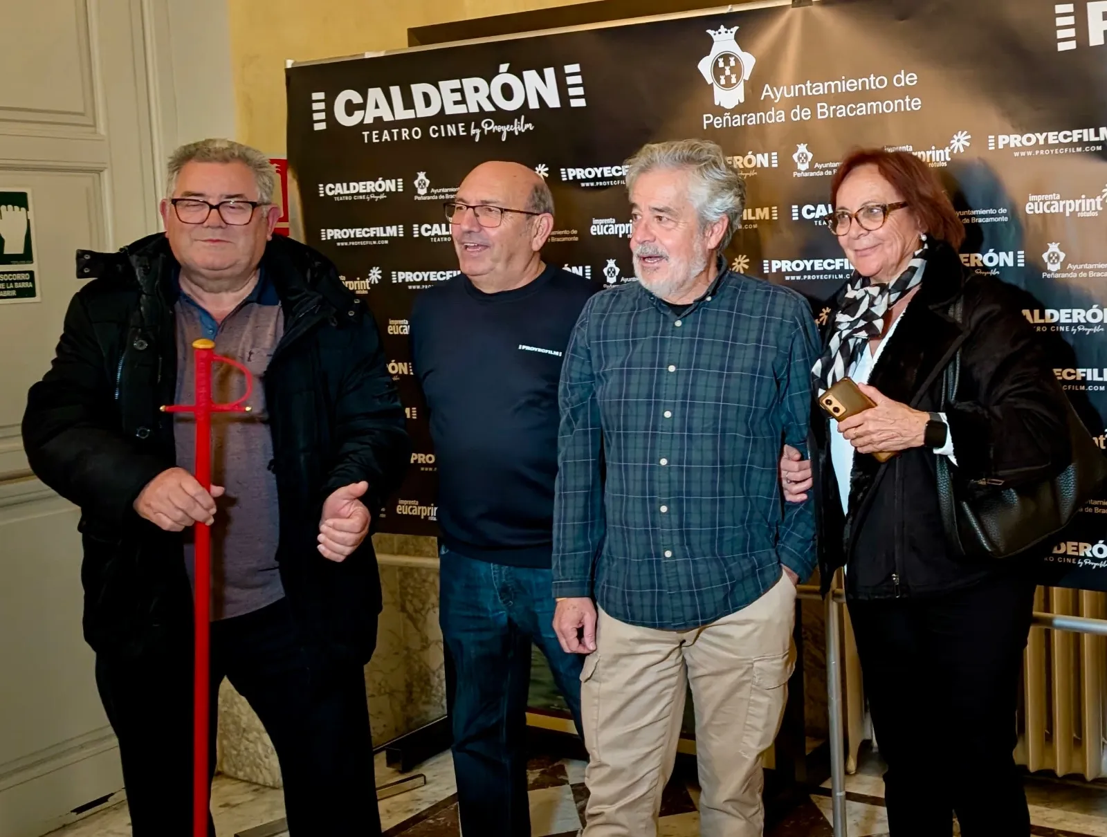 Foto 2 - Carlos Iglesias regresa a un abarrotado Teatro Calder&oacute;n para presentar su &uacute;ltima y emocional pel&iacute;cula 'La Bala'