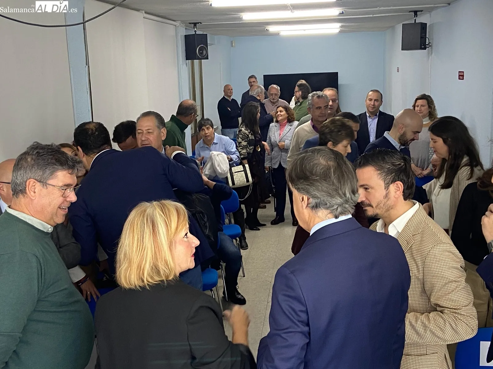 La consejera de Industria, Comercio y Empleo, Leticia García, y el presidente del Partido Popular de Salamanca, Carlos García Carbayo, en un acto por el empleo y los autónomos | FOTOS: Vanesa Martins