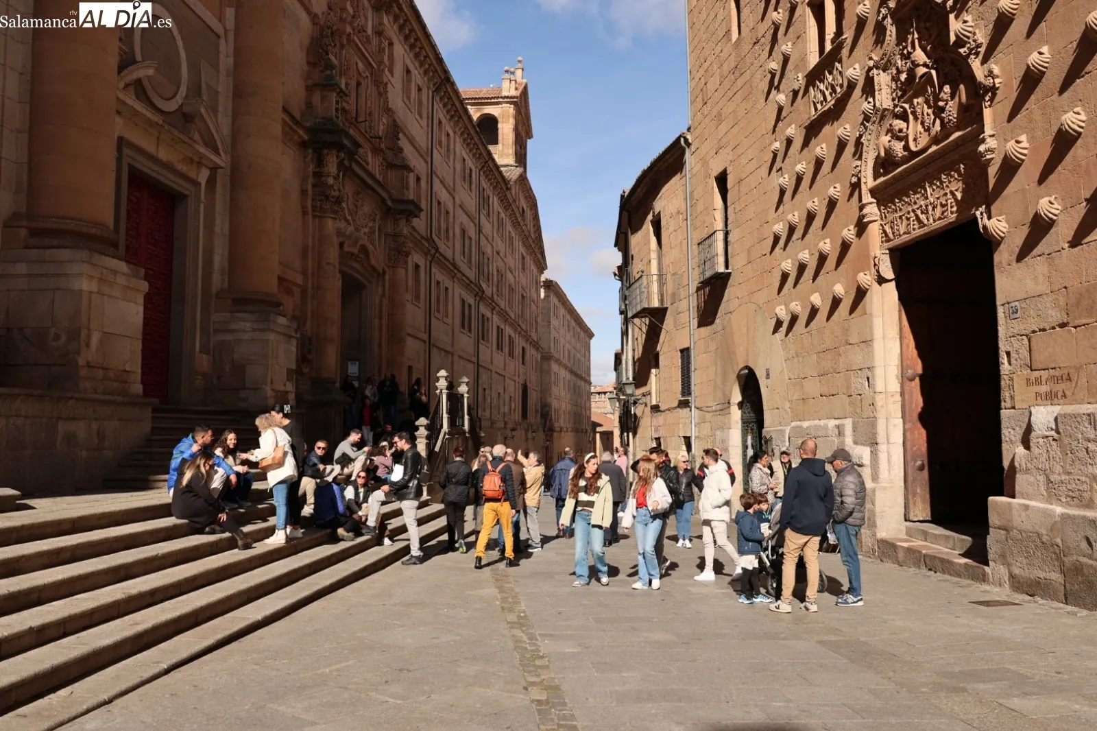 Ambiente el domingo en el centro de Salamanca | Fotos: David Sañudo