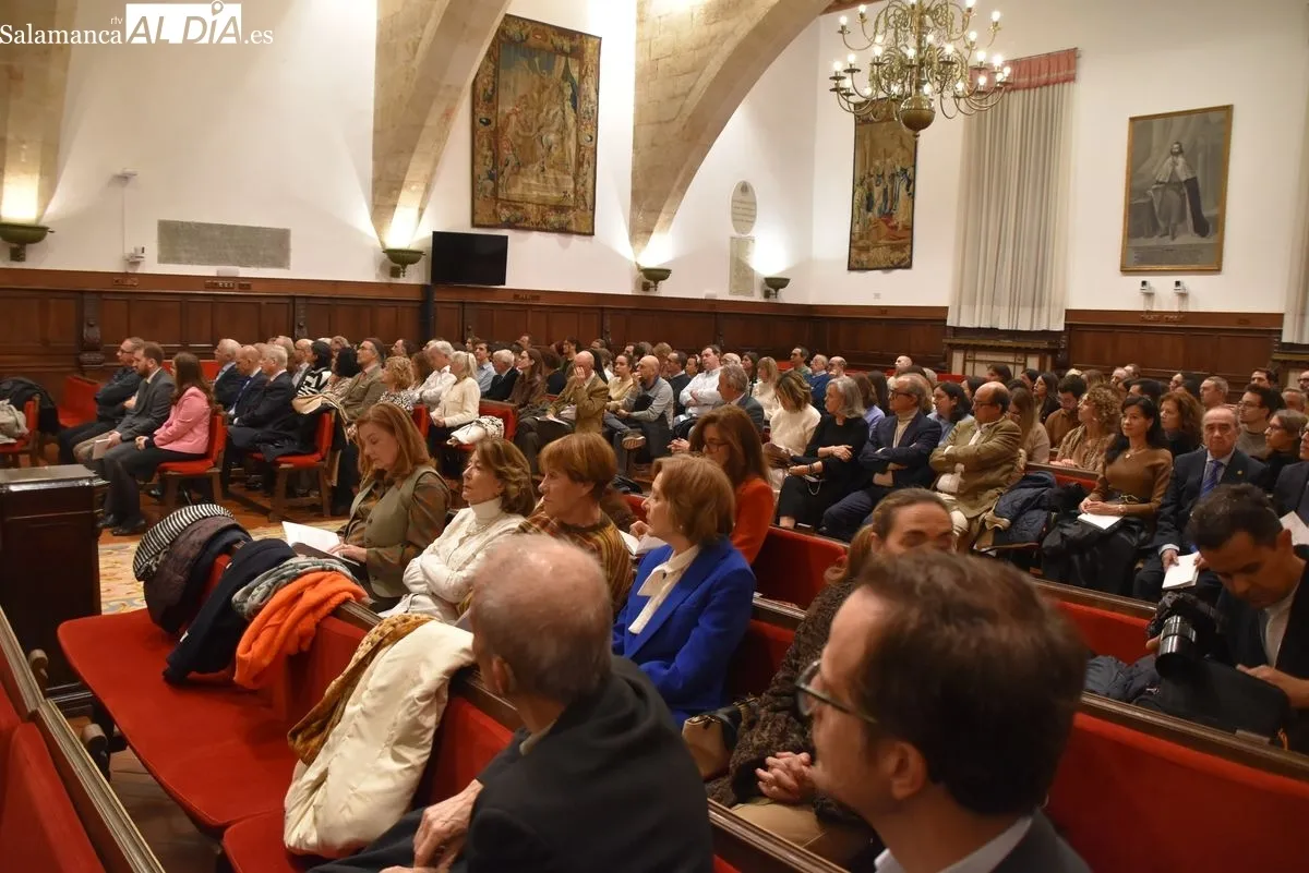 Ceremonia de ingreso de Alberto Orfao en la Real Academia de Medicina de Salamanca. Fotos: Vanesa Martins