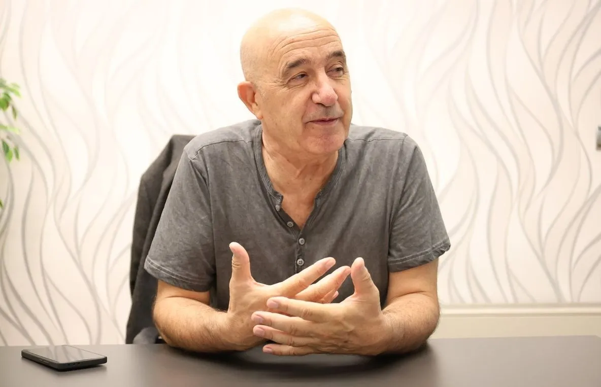 1 de diciembre. Presentación del libro Lágrimas de poeta, de Benito González García.