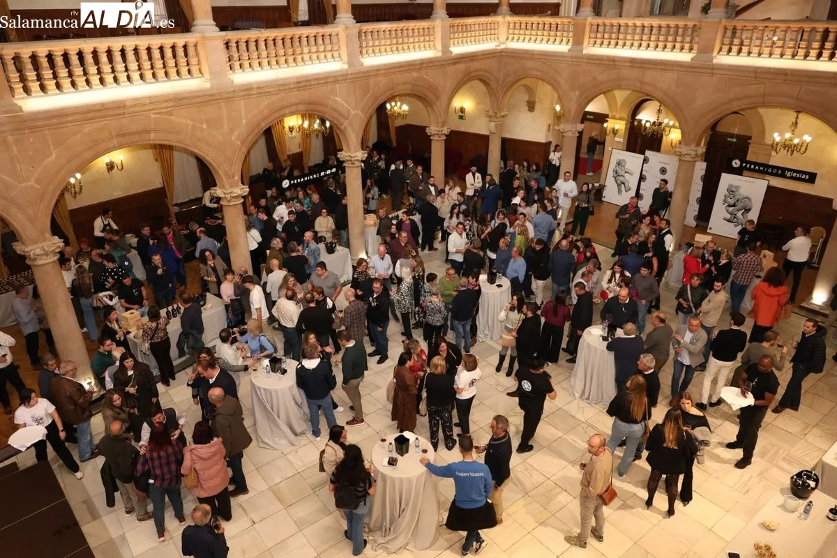 Evento de Bodega Perahigos en el Casino de Salamanca. Foto: David Sañudo