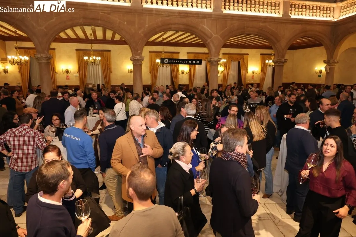 Evento de Bodega Perahigos en el Casino de Salamanca. Foto: David Sañudo