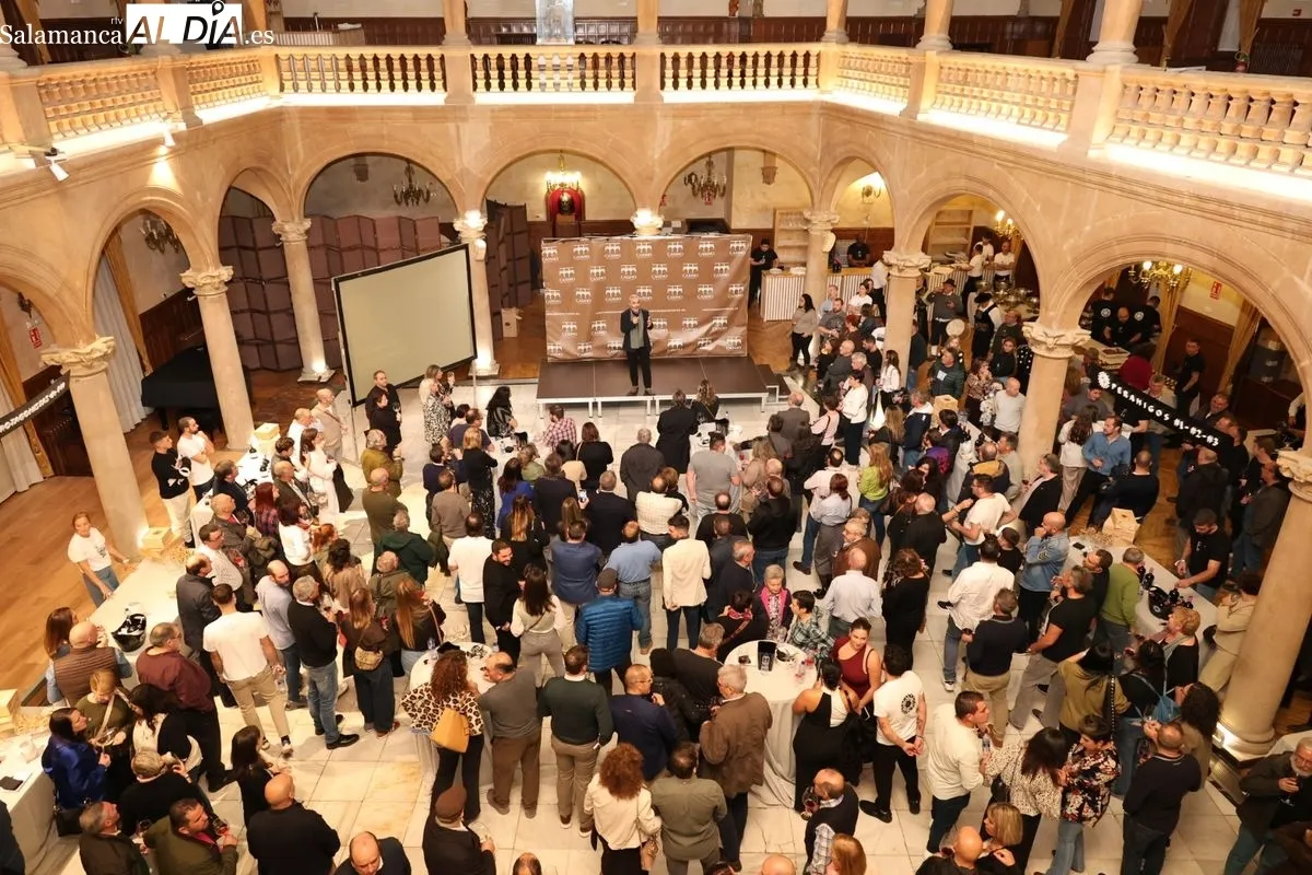 Evento de Bodega Perahigos en el Casino de Salamanca. Foto: David Sañudo