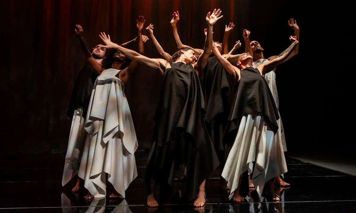Viernes, 12 de diciembre. La compañía Alicia Soto - Hojarasca presentará el espectáculo de danza Sobre cuerdas
