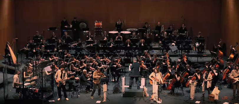 VÍDEO | Kike M y la Joven Orquesta de Salamanca estrenan la versión sinfónica en directo de 