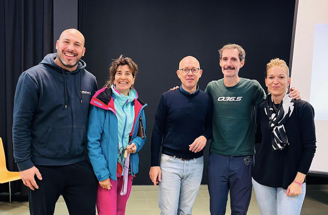 Reparar bicicletas en Villamayor: el proyecto del IESO