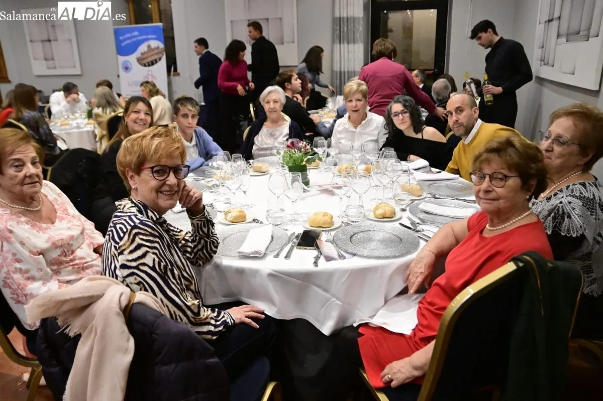 Cena solidaria de Afibrosal