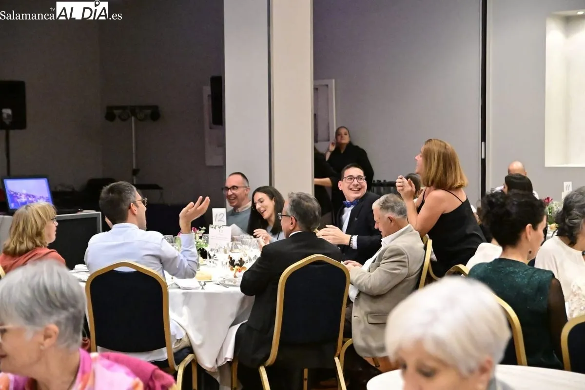 Cena solidaria de Afibrosal