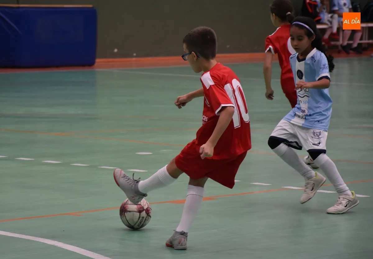 Foto 8 - #M (8-9 NOV) Arrancan los Juegos Escolares con triplete de victorias en casa del III Columnas